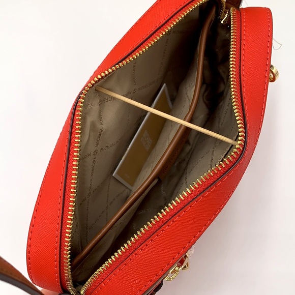 MICHAEL KORS LARGE EAST WEST ZIP CHAIN XBODY DARK SANGRIA / BROWN COLOR - Picture 12 of 15